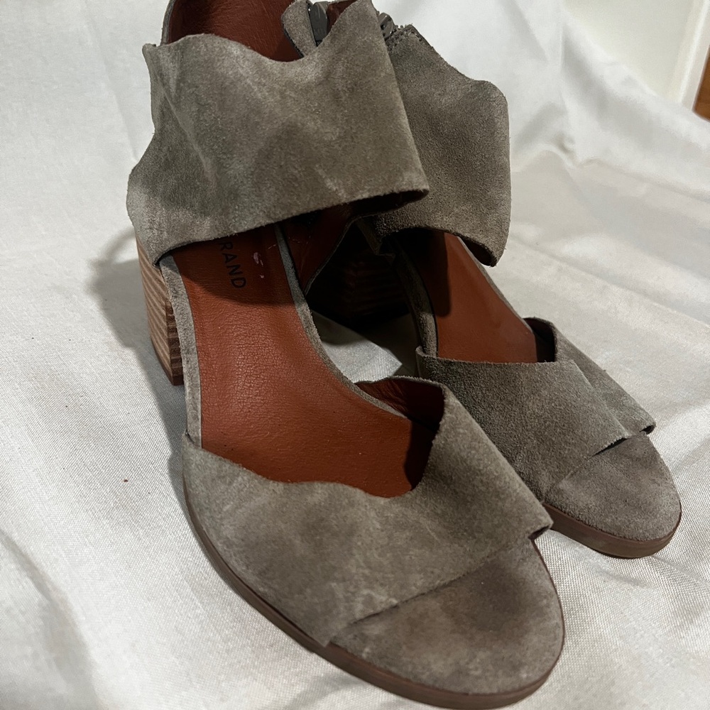 Lucky Brand Suede Block Heel Sandals